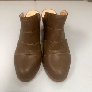 Ccocci Heels Womens Size 8 Faith Mule Taupe Slip On Casual Block Heels